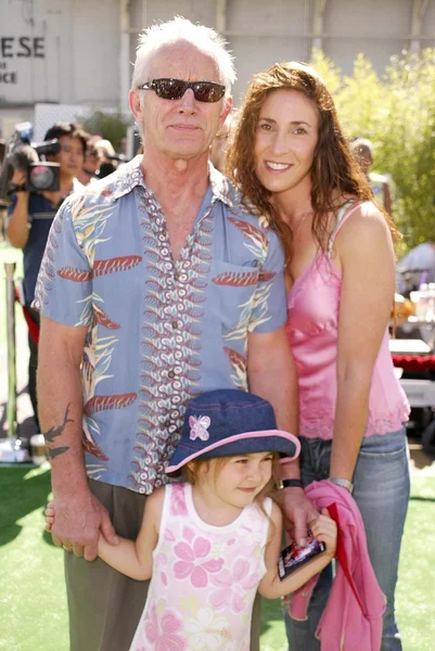 Lance Henriksen and family — Stock Photo, Image