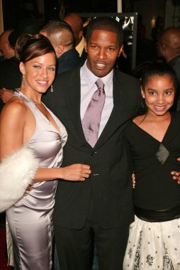 Leila arcieri, jamie foxx ve konuk