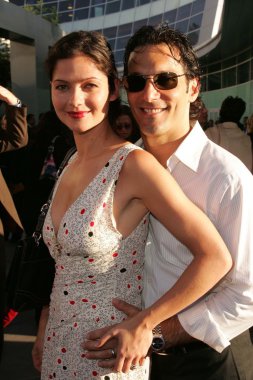 Jill hennessy ve kocası