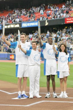 vatali klitschko, tom cruise, rafer johnson ve janet evans