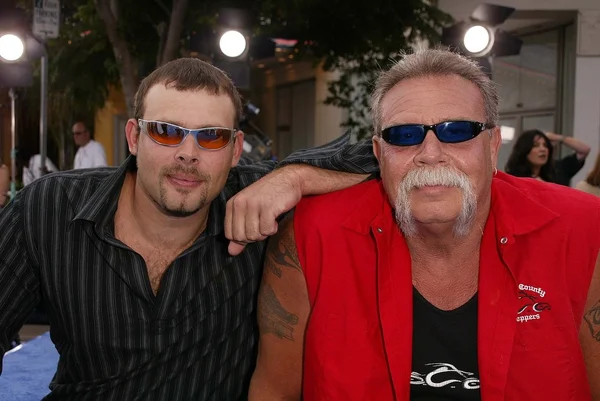 Paul Teutul Jr. y el padre Paul Teutul Sr . — Foto de Stock