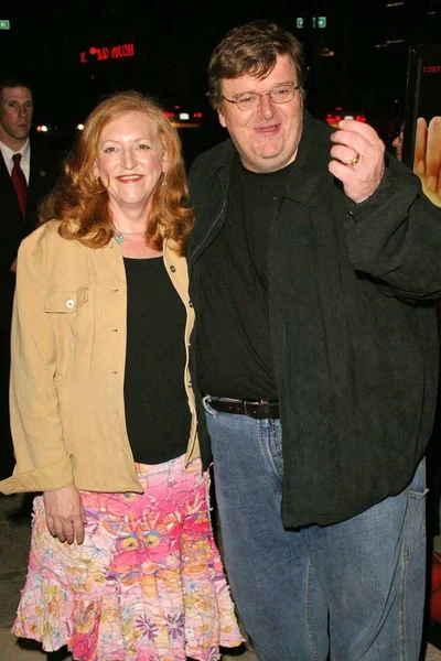 Michael Moore e a esposa Kathleen — Fotografia de Stock