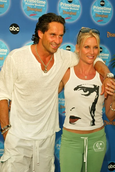 Nicklas Soderblom y Nicolette Sheridan —  Fotos de Stock