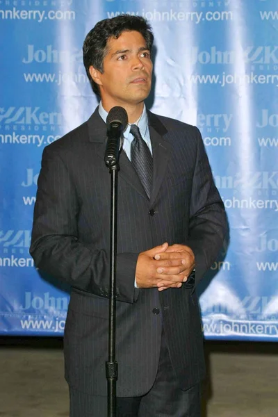 Esai Morales — Stock Photo, Image