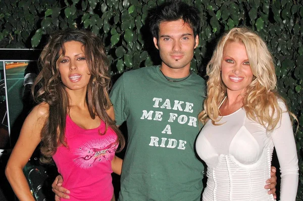 Kerri kasem, diego varas und tina jordan — Stockfoto