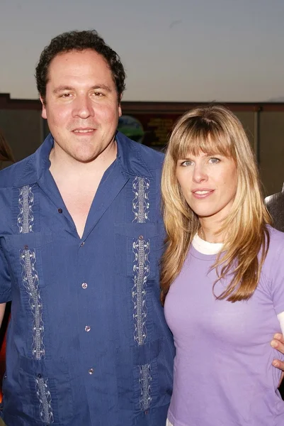 Jon favreau en vrouw — Stockfoto