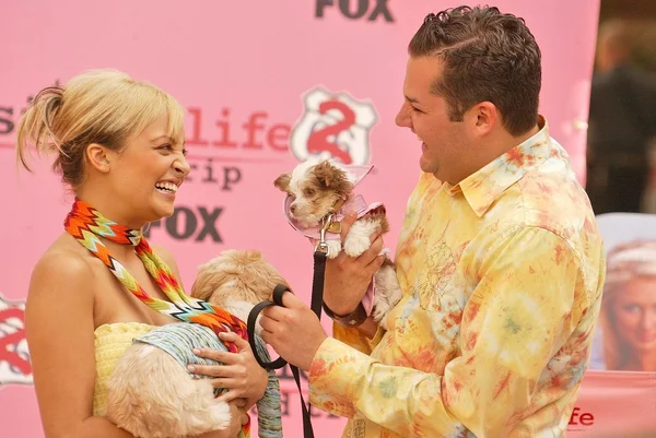 Nicole richie och ross mathews — Stockfoto