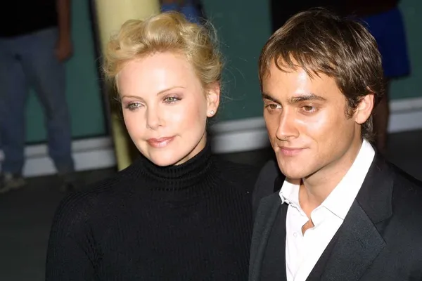 Charlize theron ve stuart townsend — Stok fotoğraf