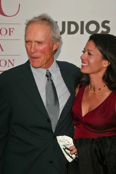 Κλιντ Ίστγουντ και dina eastwood — Φωτογραφία Αρχείου