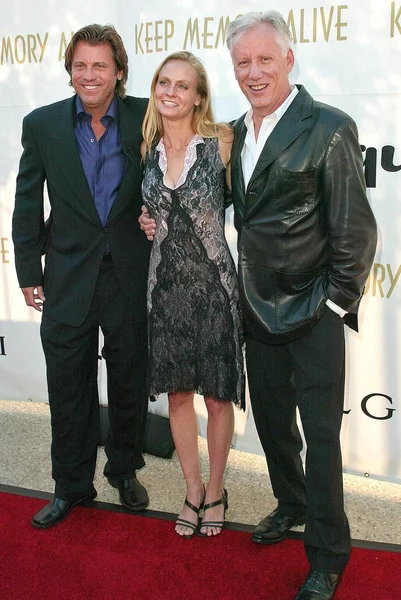 Vince Van Patten, Shannah Laumeister et James Woods — Photo