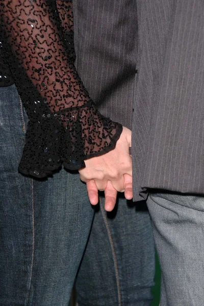 Hands Mike Myers and wife Robin — Stock Photo, Image