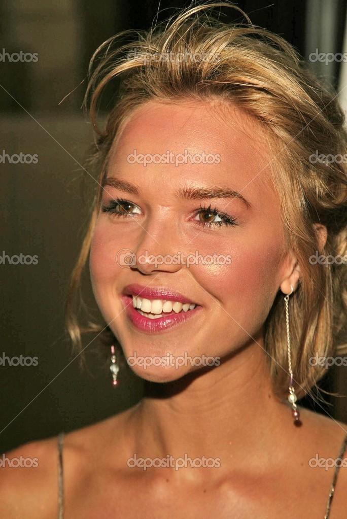 Arielle Kebbel – Stock Editorial Photo © s_bukley #17296689