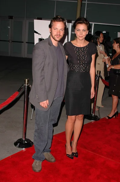 Peter Sarsgaard y Maggie Gyllenhaal — Foto de Stock