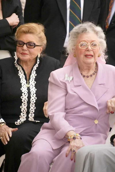 Esther Williams y Ann Rutherford —  Fotos de Stock