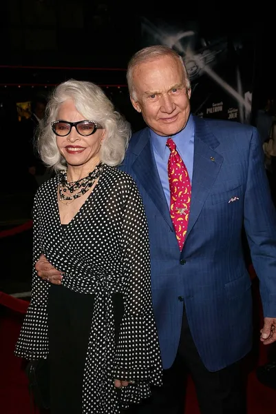 Lois y Buzz Aldrin — Foto de Stock