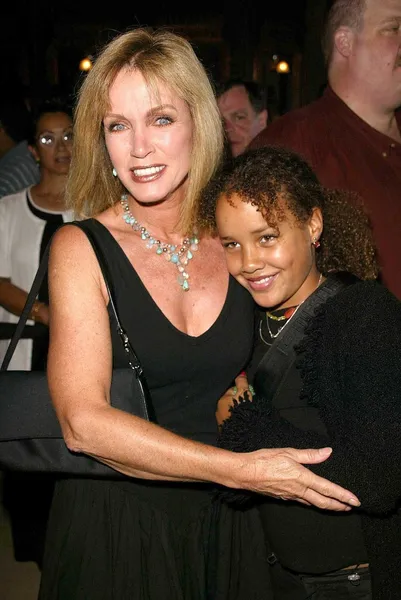 Donna Mills and daughter Chloe — Φωτογραφία Αρχείου