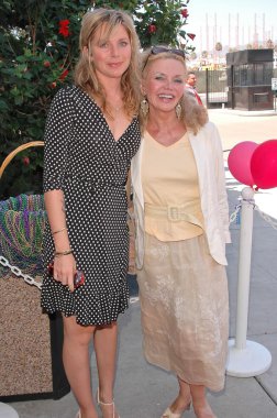 Deanna lund ve kızı michele