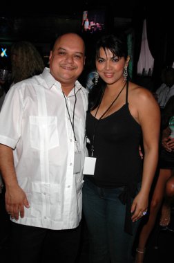 Ivy Solis and fan