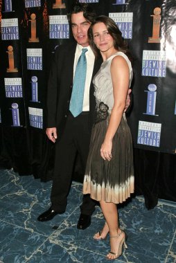 peter Gallagher ve kristin davis