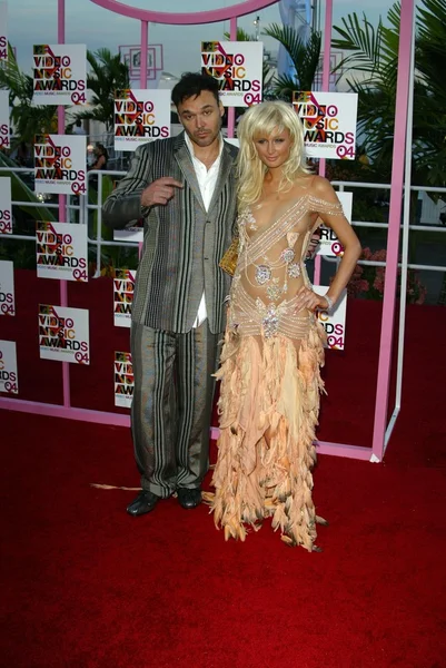 David LaChapelle and Paris Hilton — Stock Photo, Image