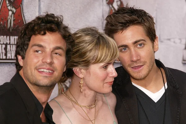 Mark Ruffalo, wife Sunrise and Jake Gyllenhaal — Stock Photo, Image