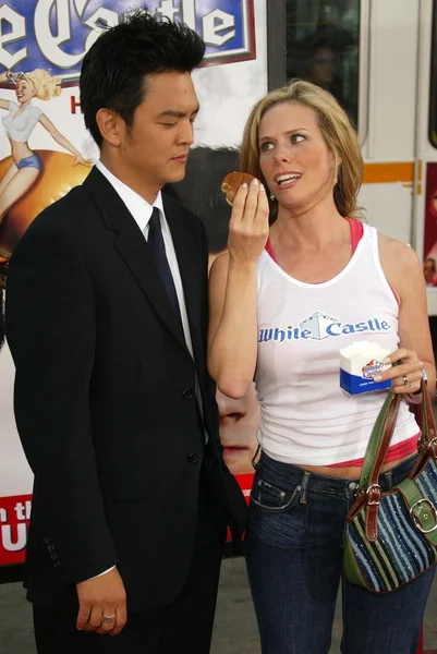 John Cho e Cheryl Hines — Fotografia de Stock