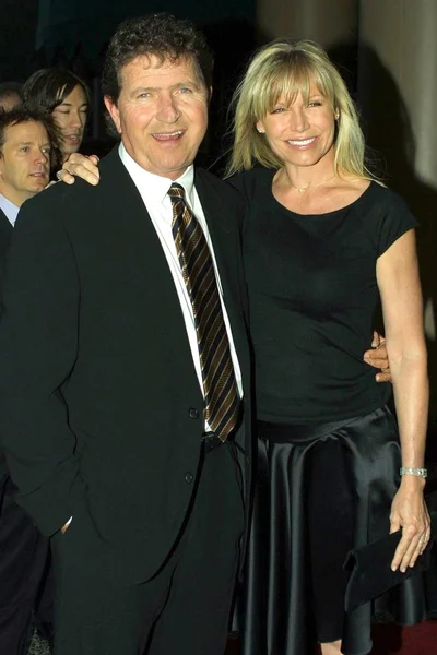 Mac Davis y su esposa —  Fotos de Stock