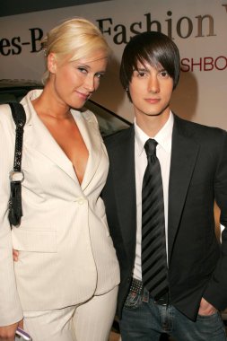 Alex petrou ve chad rogers