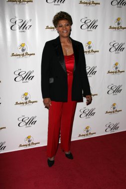 Dionne Warwick