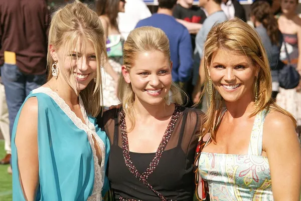 Jodie Sweetin, Candace Cameron Bure e Lori Loughlin — Fotografia de Stock