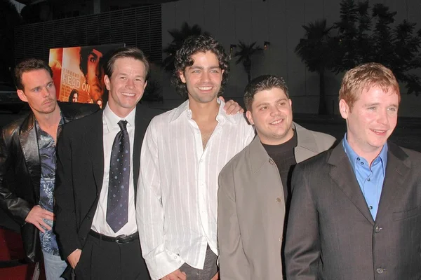 Kevin Dillon, Mark Wahlberg, Adrian Grenier, Jerry Ferrara and Kevin Connolly — Stock Photo, Image