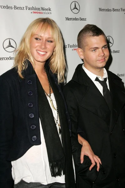 Kimberly Stewart et Jack Osbourne — Photo