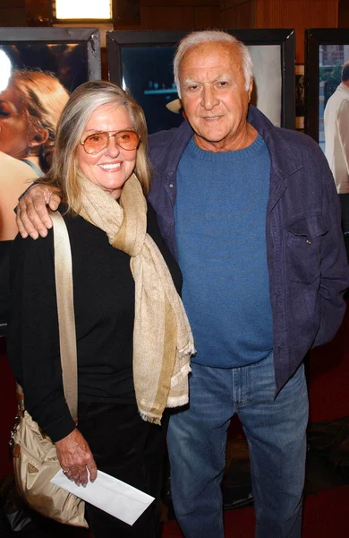 Robert Loggia y su esposa Audrey —  Fotos de Stock