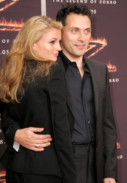 Rufus Sewell and wife Amy — Stock Photo, Image