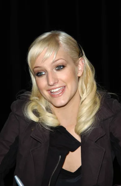 Ashlee Simpson — Stock Photo, Image