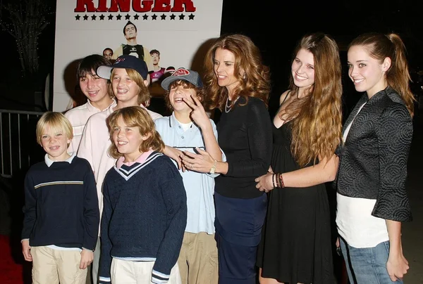 Maria shriver och familj — Stockfoto