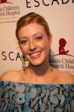 Jennifer Finnigan