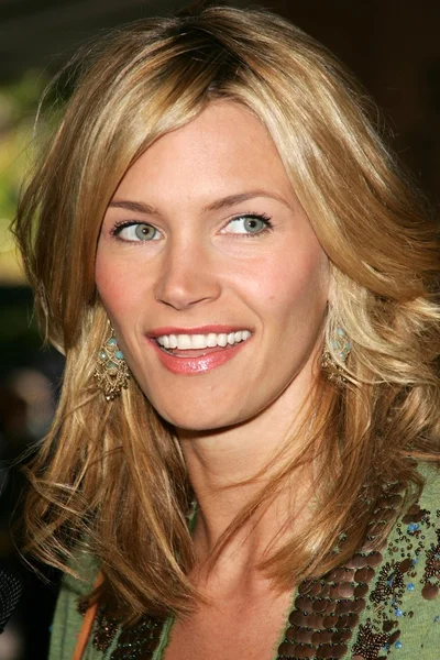 Natasha henstridge — Zdjęcie stockowe