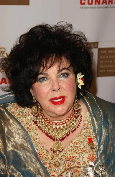 Dame Elizabeth Taylor — Stock Photo, Image