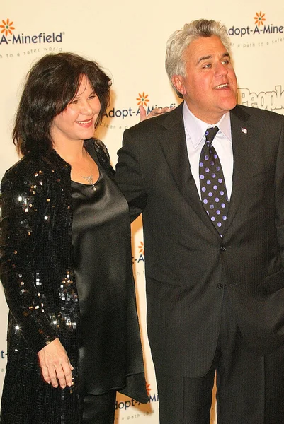 Jay Leno y su esposa Mavis — Foto de Stock