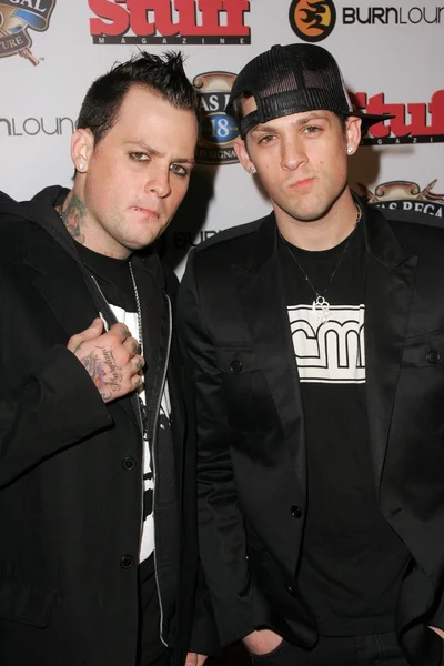 Joel madden und benji madden — Stockfoto