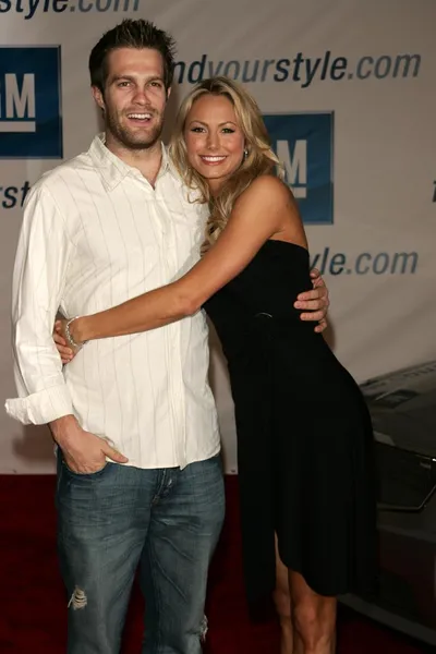 Stacy Keibler and friend — Stock Photo, Image