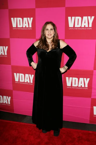 Kathy Najimy na noite de abertura de Eve Enslers The Good Body to Benefit VDAY. Teatro Wadsworth, Brentwood, CA. 02-01-06 — Fotografia de Stock