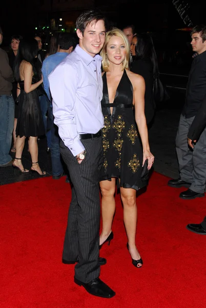 Ryan Merriman and friend at the premiere of Final Destination 3. Graumans Chinese Theatre, Hollywood, CA 02-01-06 — 스톡 사진