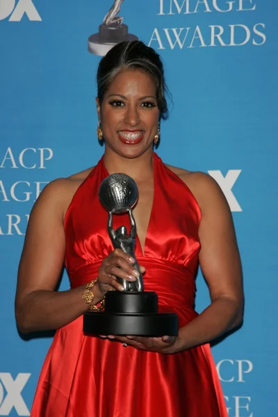 Millicent shelton op de 37ste jaarlijkse naacp image awards. grafsteen auditorium, los angeles, ca. 02-25-06 — Stockfoto