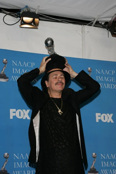 Carlos santana na třicáté výroční naacp image awards. svatyně hlediště, los angeles, ca. 02-25-06 — Stock fotografie