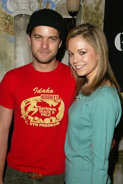 Joshua Jackson and Rachel Boston at A Special Luncheon Tribute to David LaChapelles Documentary Rize. House of Flaunt, Los Angeles, CA. 03-03-06 — Stock Photo, Image