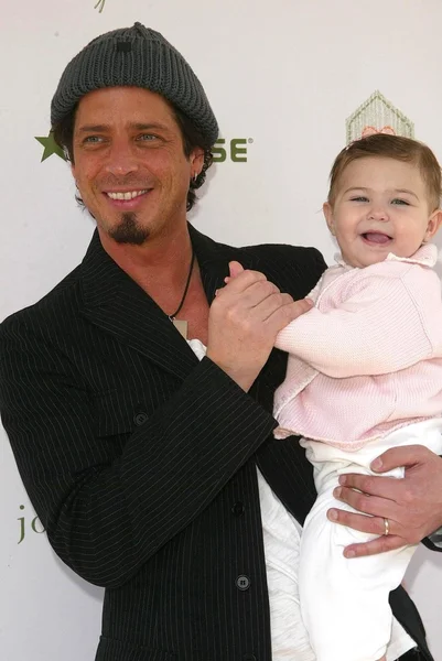 Chris cornell 4 yıllık john varvatos Shop desteği göstermek için stuart house yarar. John varvatos butik, beverly hills, ca. 03-19-06