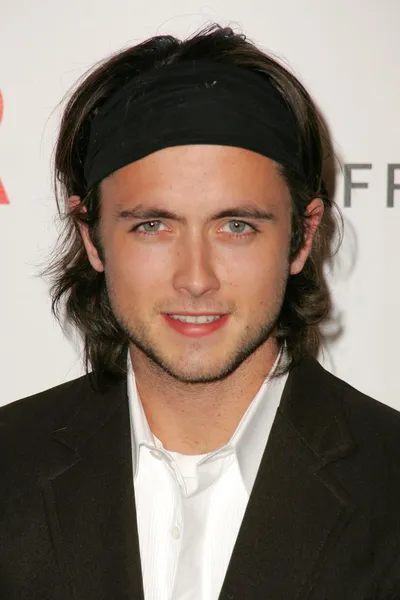Justin Chatwin at the Vanity Fair and EFI Amped For Africa pre-Oscar benefit hosted by Charlize Theron. Republic Restaurant and Lounge, Los Angeles, CA. 03-02-06 — Stock Photo, Image