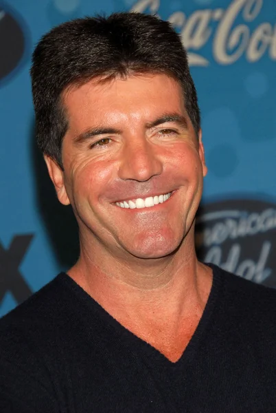 Simon cowell på firandet för top 12 american idol finalisterna. Astra väst, west hollywood, ca. 03-09-06 — Stockfoto